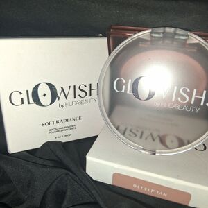 HUDA BEAUTY GloWish Bronzing Powder - Deep Tan